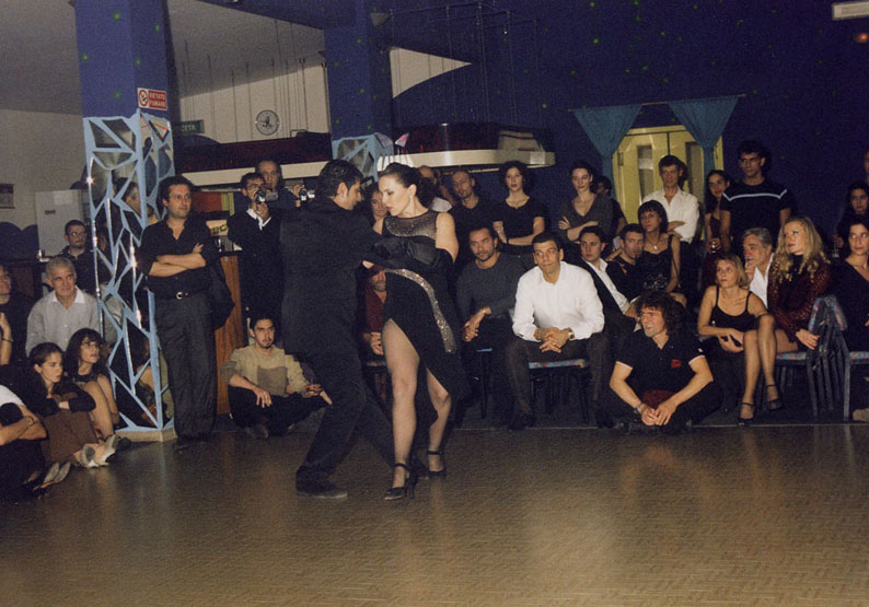 Julio y Corinna Esibizione al Tangram 2001